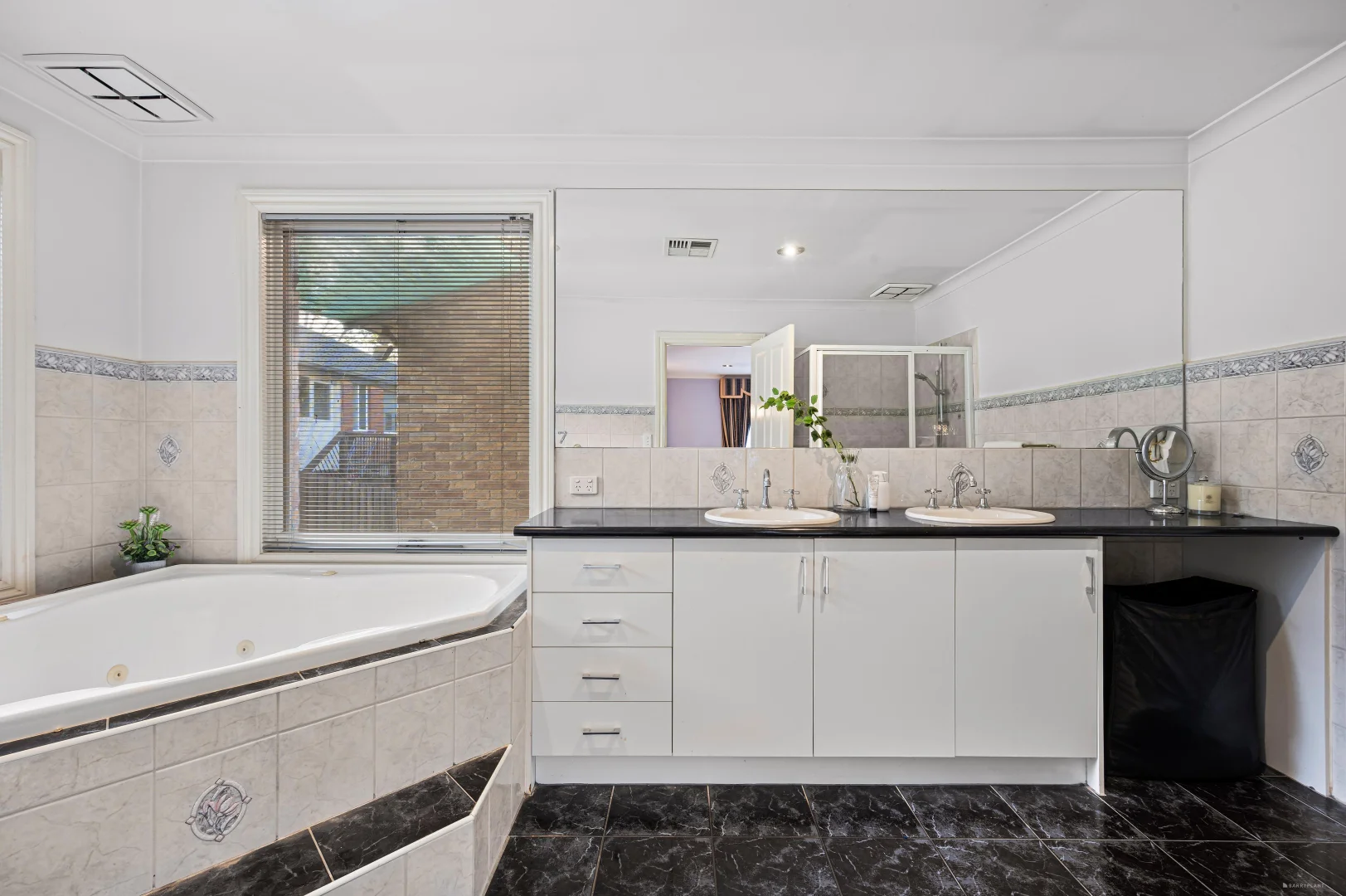 Additional image 10 of 15 Hawkhurst Court, Eltham VIC 3095