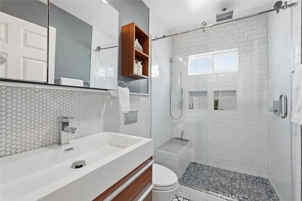 Additional image 47 of 2220 Clark Ln #B, Redondo Beach, CA 90278