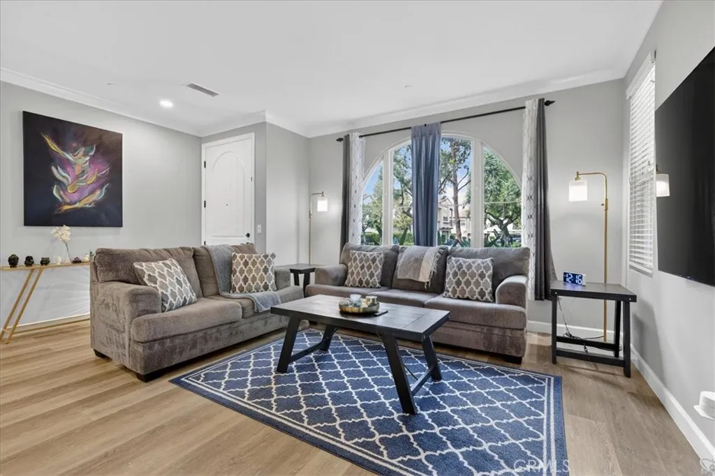 Additional image 6 of 268 Overbrook, Irvine, CA 92620