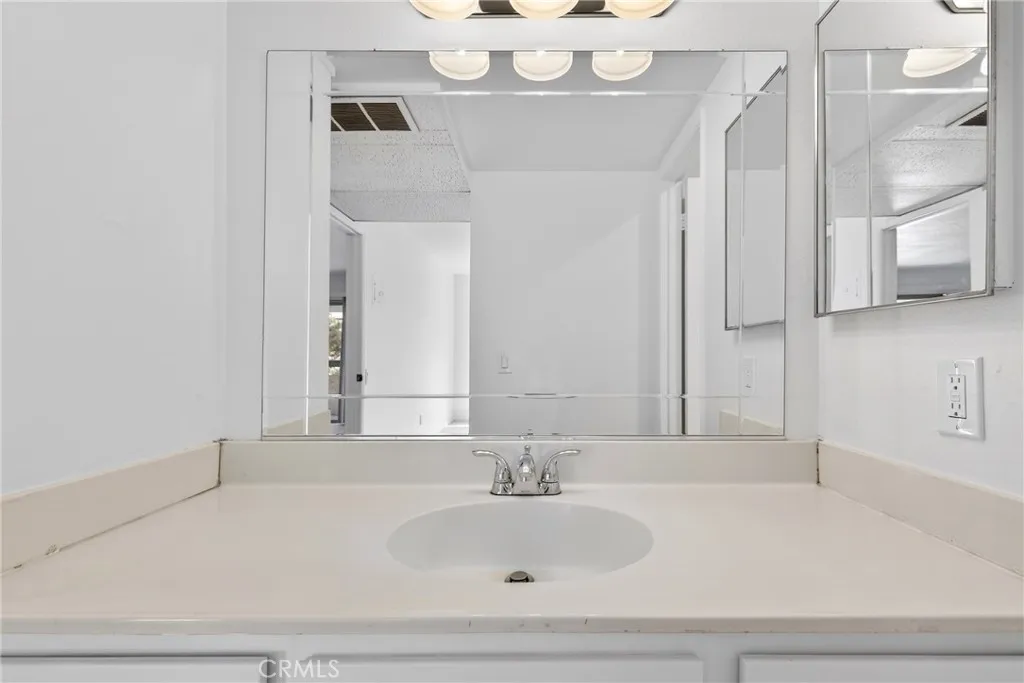 Additional image 66 of 2839 S Fairview St Unit D, Santa Ana, CA 92704