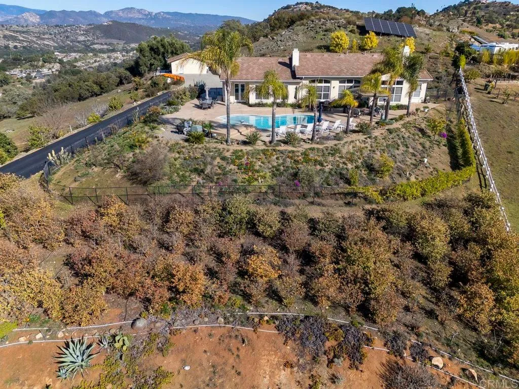 Additional image 92 of 27051 Toyon Ridge Trail, Valley Center, CA 92082
