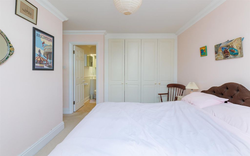 Additional image 19 of 3 bed flat for saleAdmiral Gardens, Cowes PO31