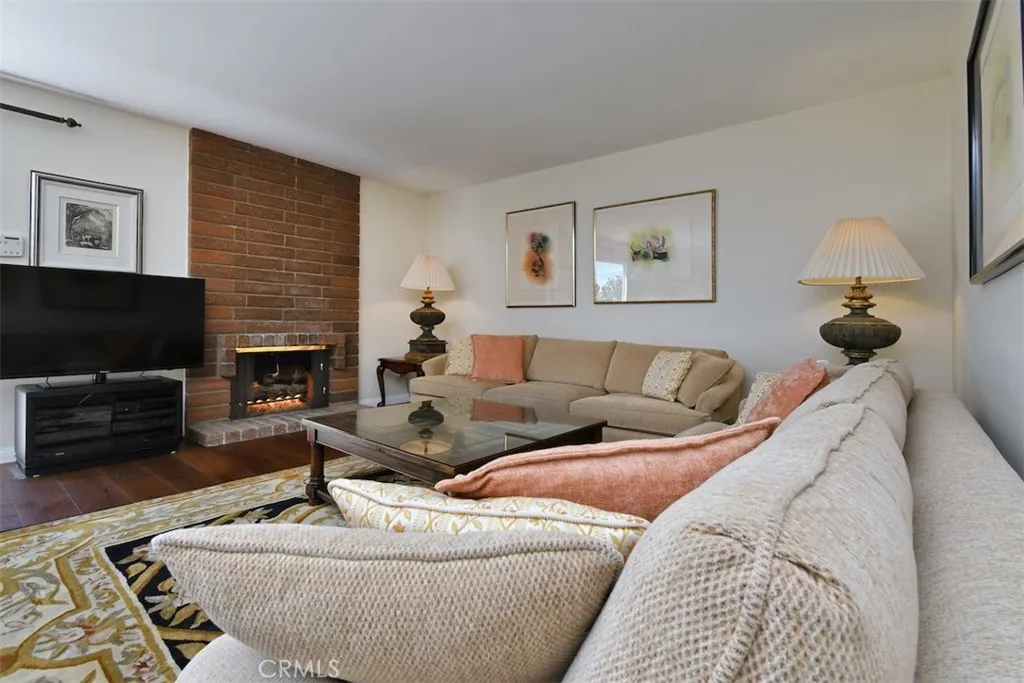 Additional image 79 of 19970 Greenbriar Drive, Tarzana, CA 91356