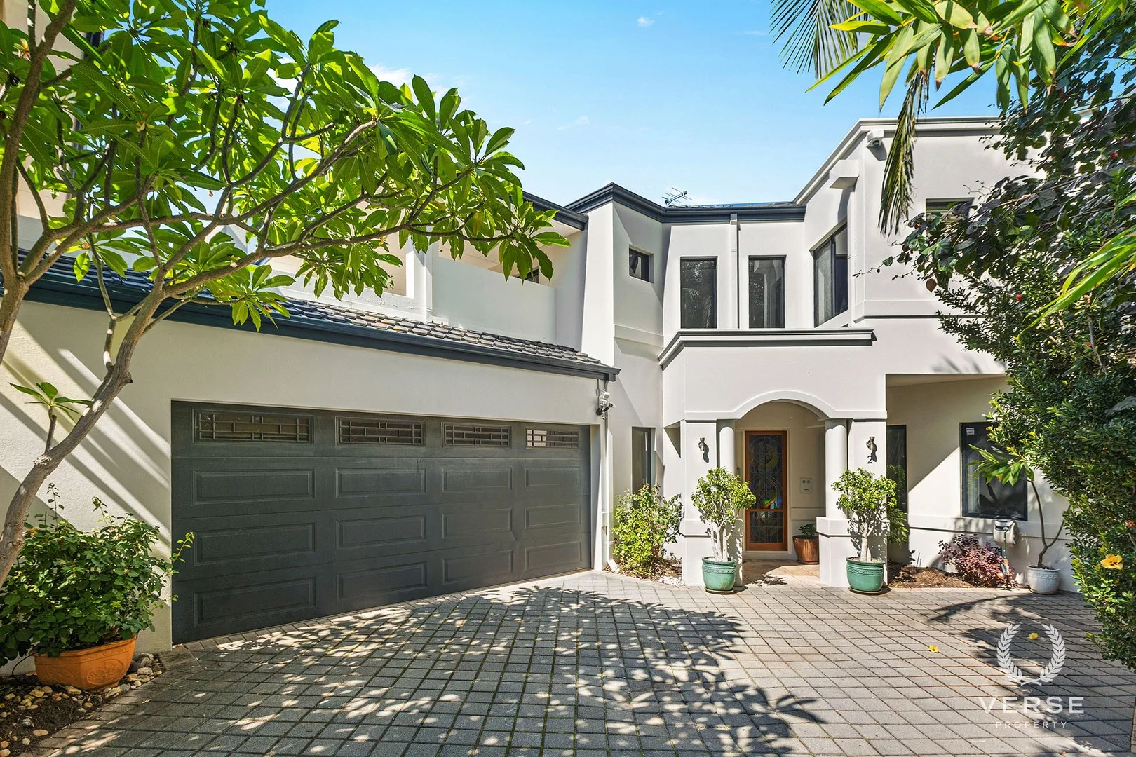 2/11 Saunders Street, Como WA 6152