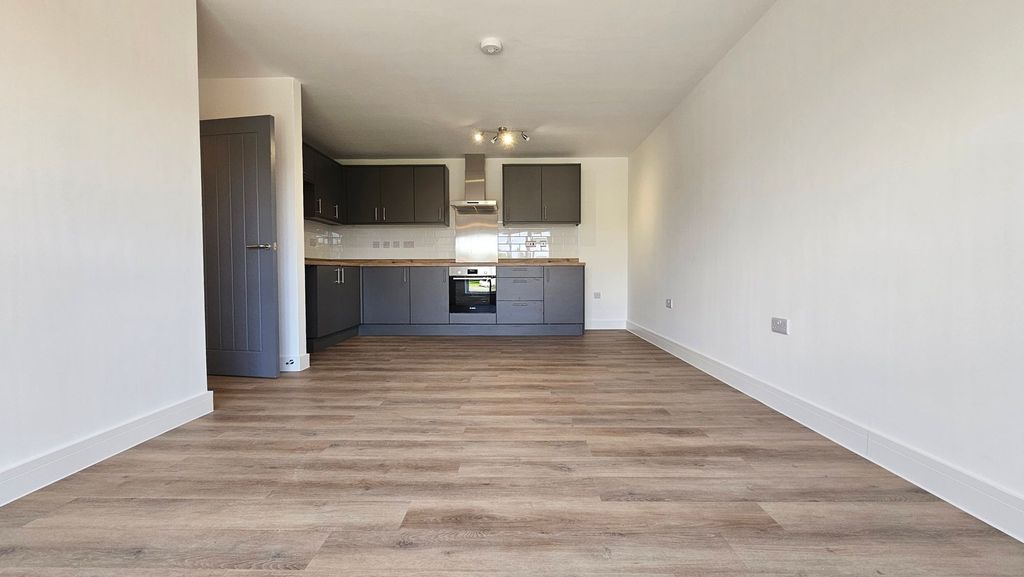 Additional image 9 of 2 bed flat to rentPenkvale Road, Stafford ST17