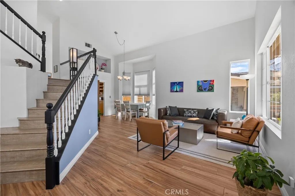 Additional image 4 of 28214 Ridge View Dr, Canyon Country, CA 91387