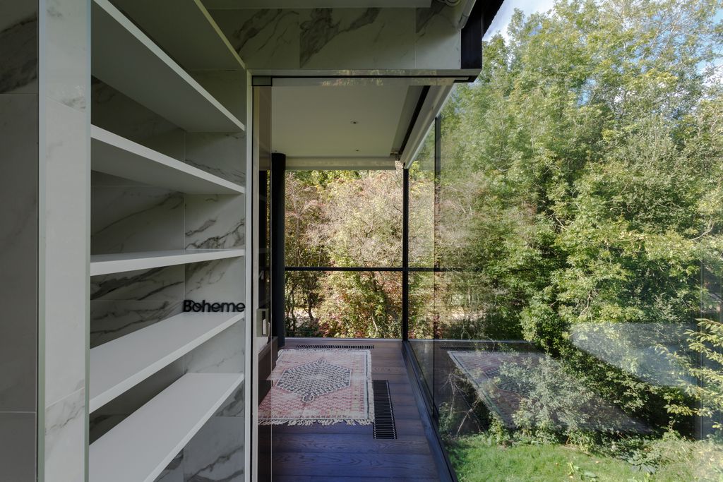 Additional image 7 of 4 bed villa to rentThe Glasshouse, 2 Huntsmans Causeway, Coln Waters, Lechlade, Gloucestershire GL7