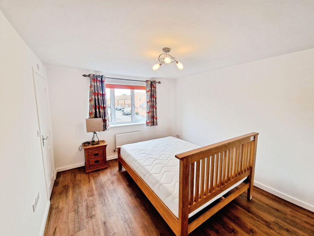 Additional image 6 of 5 bed property to rentMollis Close, Peterborough PE2