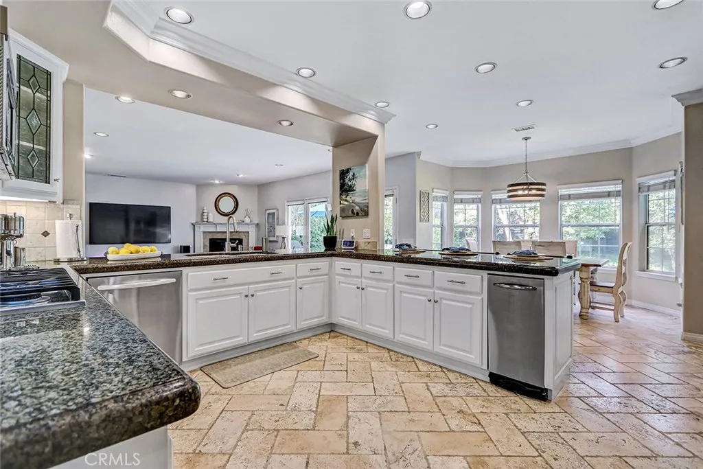 Additional image 20 of 2101 Lynngrove Dr, Manhattan Beach, CA 90266