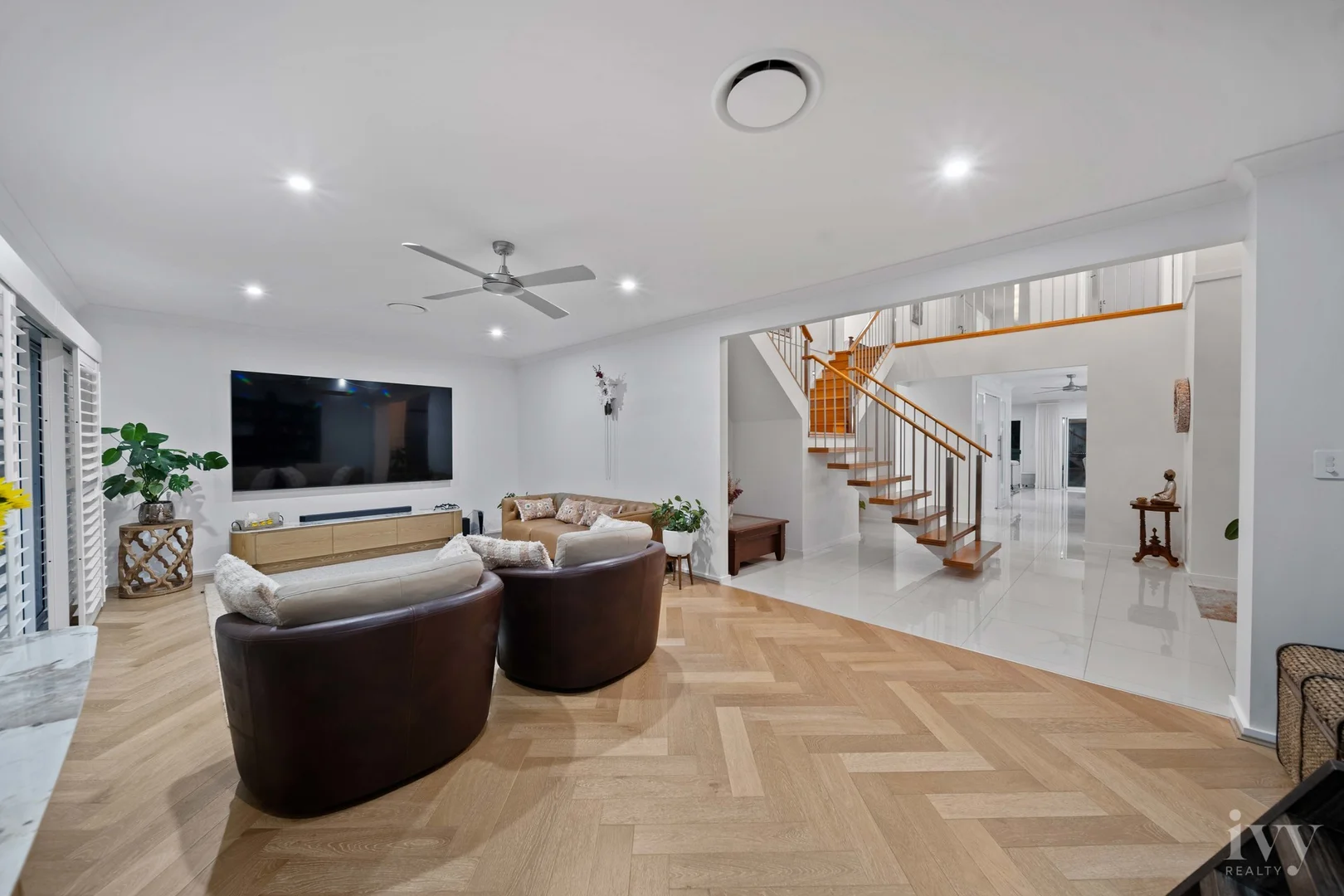 33 The Peninsula, Helensvale QLD 4212 photo 5