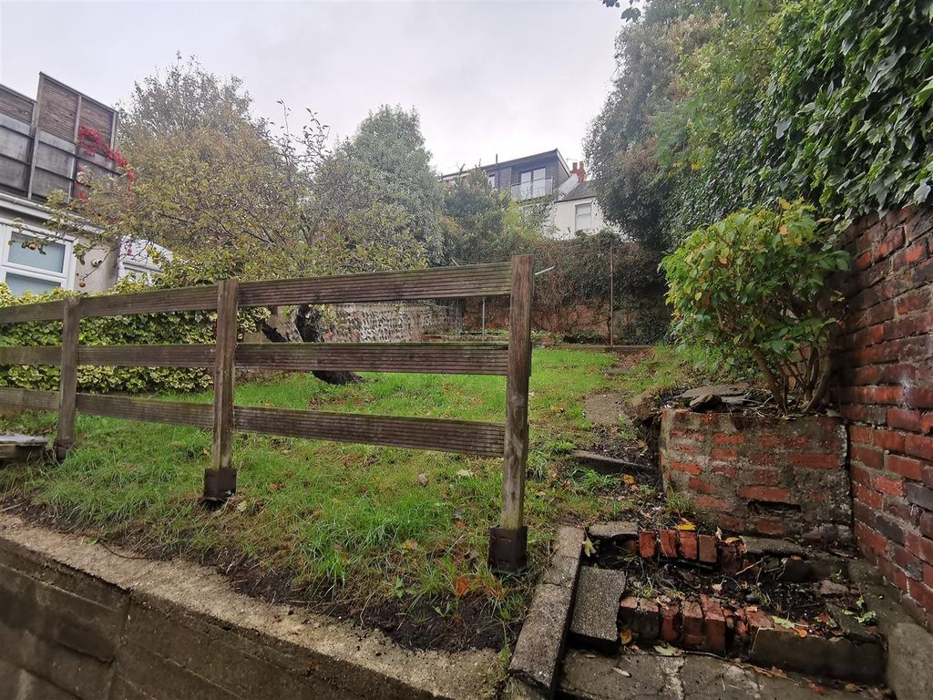 Additional image 9 of 5 bed terraced house to rentRiley Road, Brighton BN2