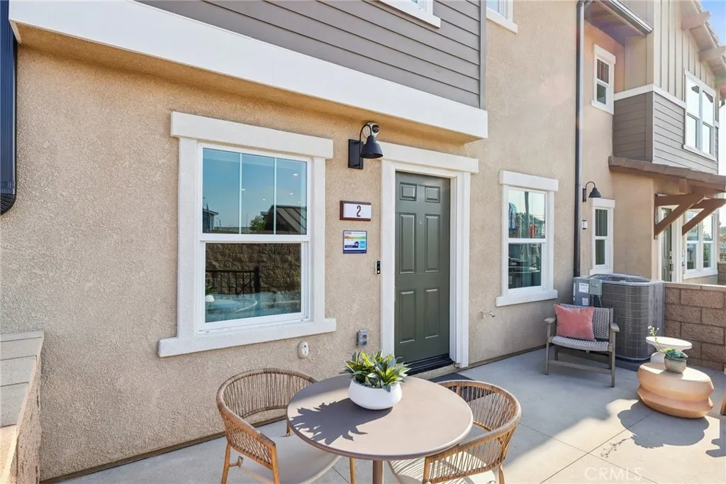 Additional image 3 of 15563 April Dawn Way Unit 2, Fontana, CA 92336