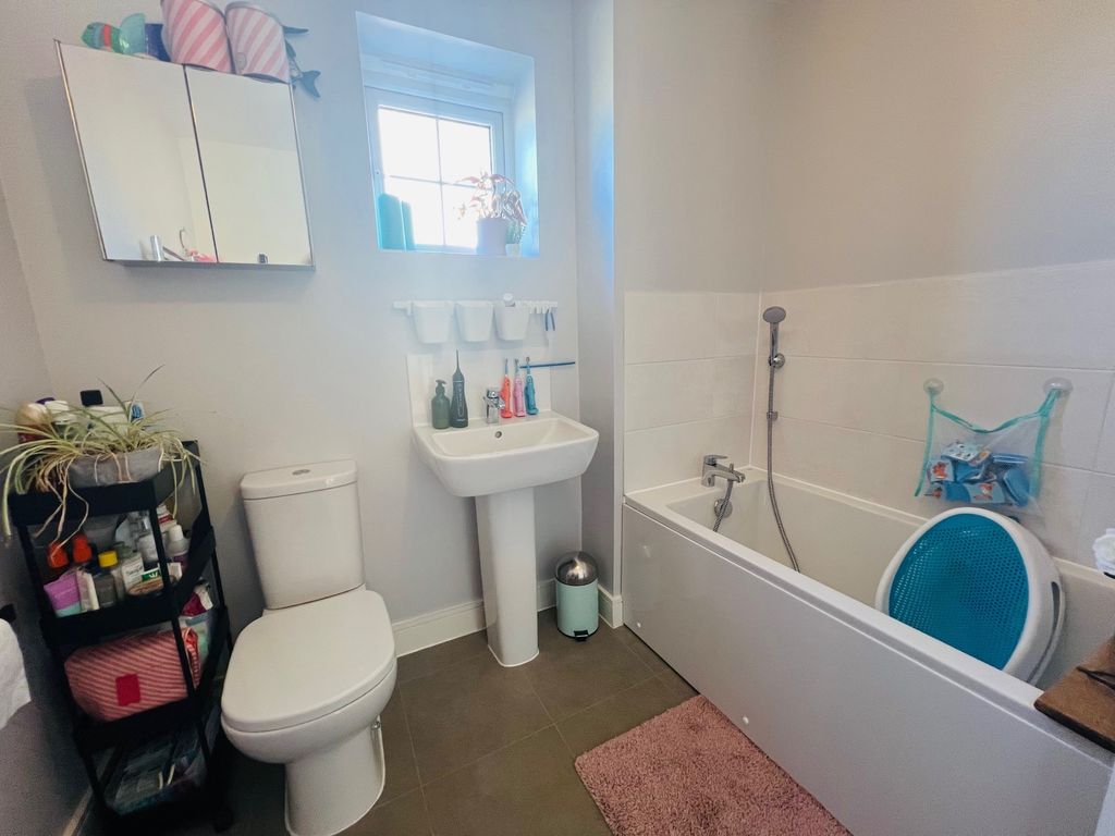 Additional image 33 of 5 bed property to rentSissons Close, Barnack, Stamford PE9