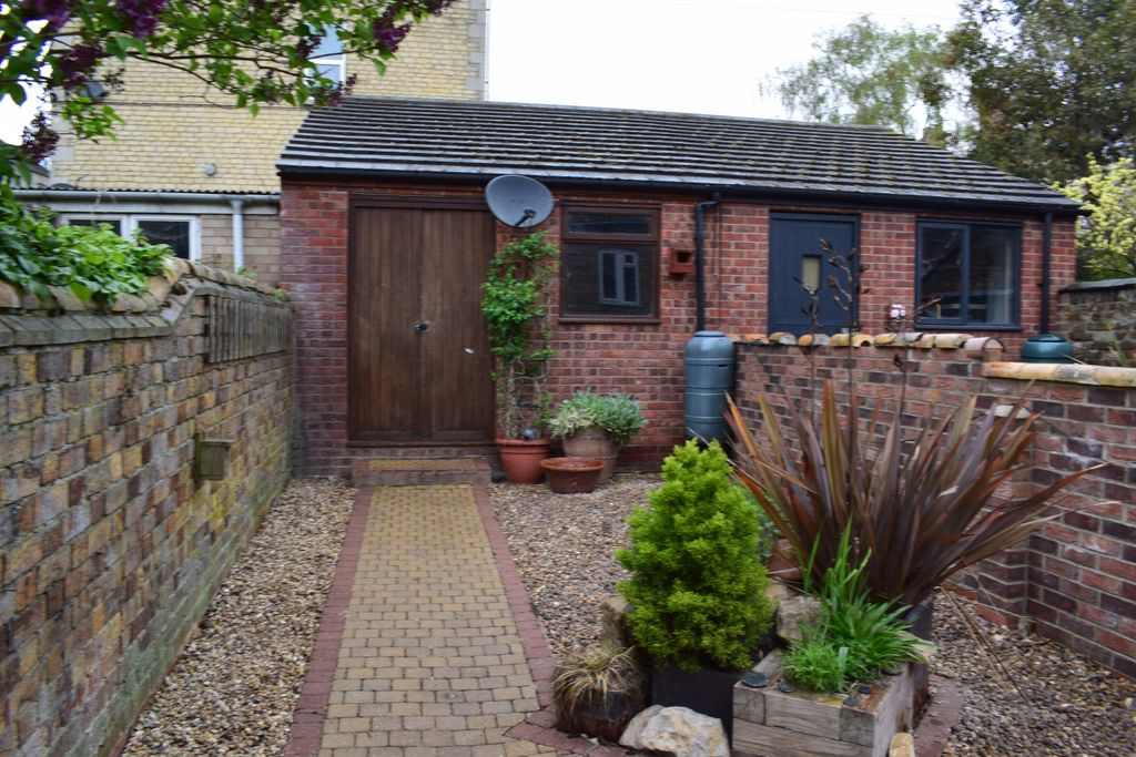 Additional image 5 of 3 bed town house to rentAdelaide Street, Stamford PE9