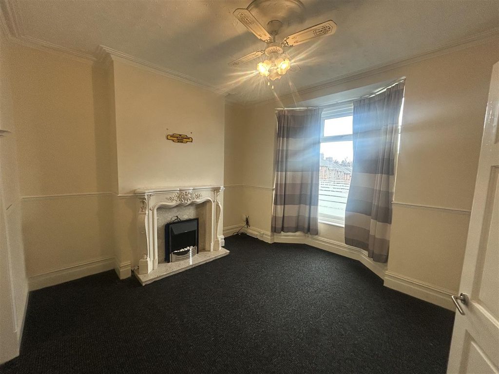 Additional image 3 of 3 bed terraced house to rentChatsworth Terrace, Darlington DL1