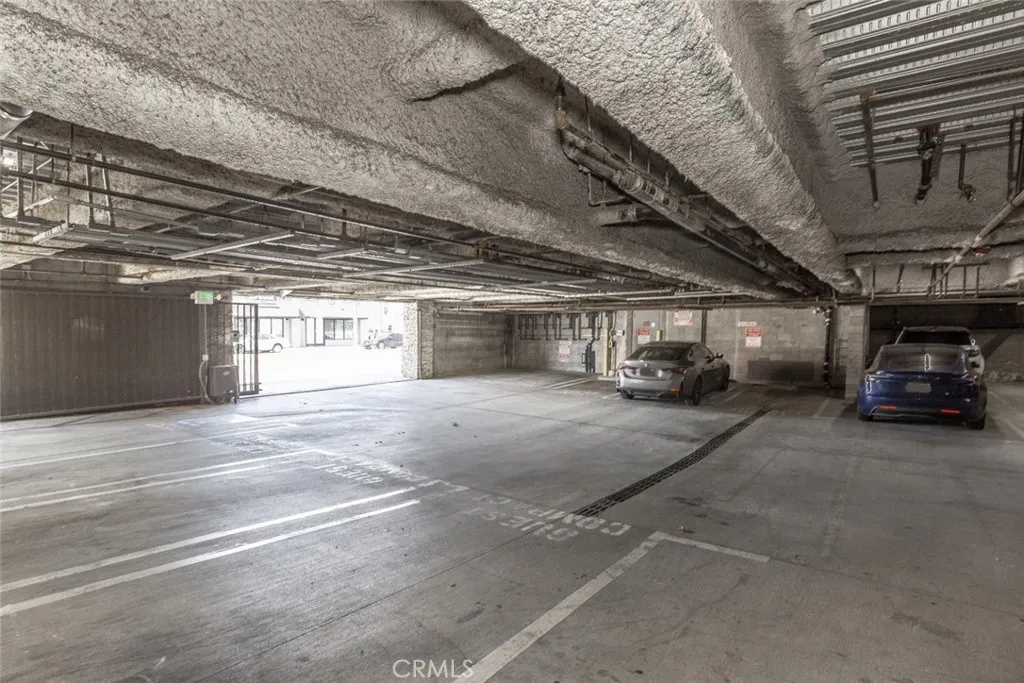 11124 Burbank Boulevard Unit 101, North Hollywood, CA 91601