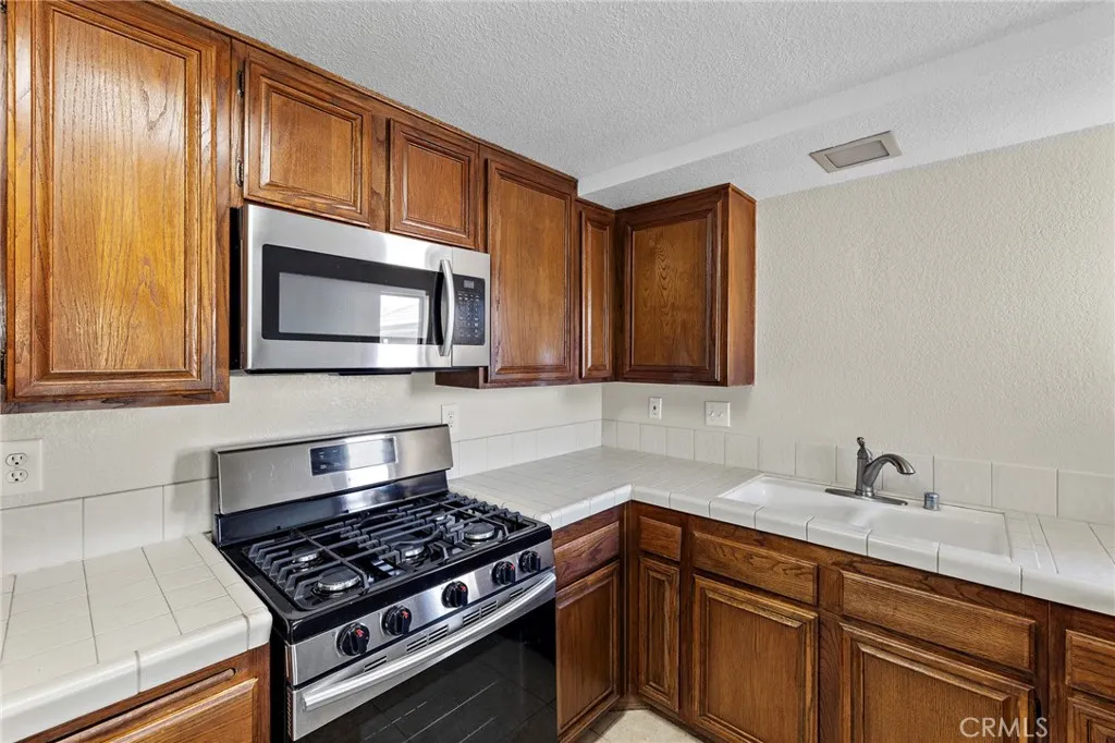 Additional image 18 of 5050 Canyon Crest Dr Unit 7, Riverside, CA 92507