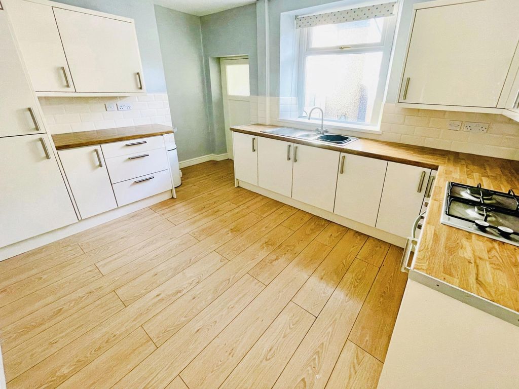 2 bed terraced house to rentStone Houses, Blaina NP13