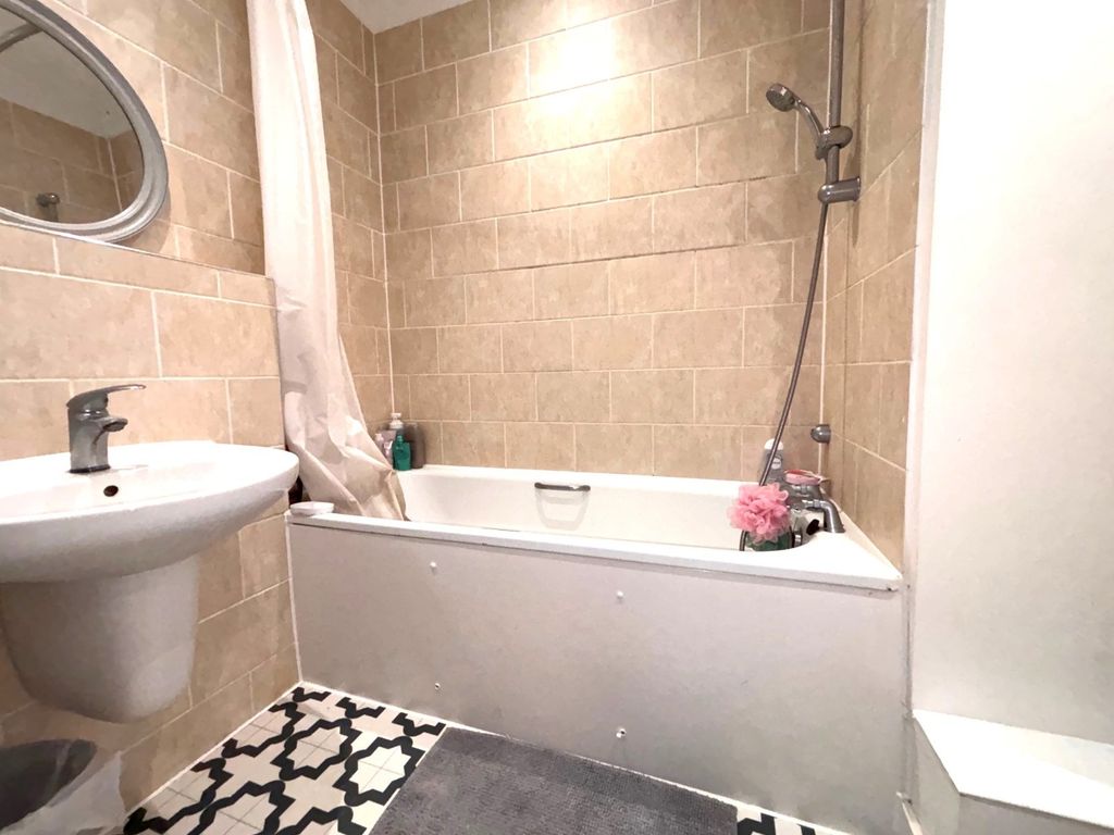 Additional image 6 of 1 bed flat to rentInvicta Close, Canterbury, Kent CT1