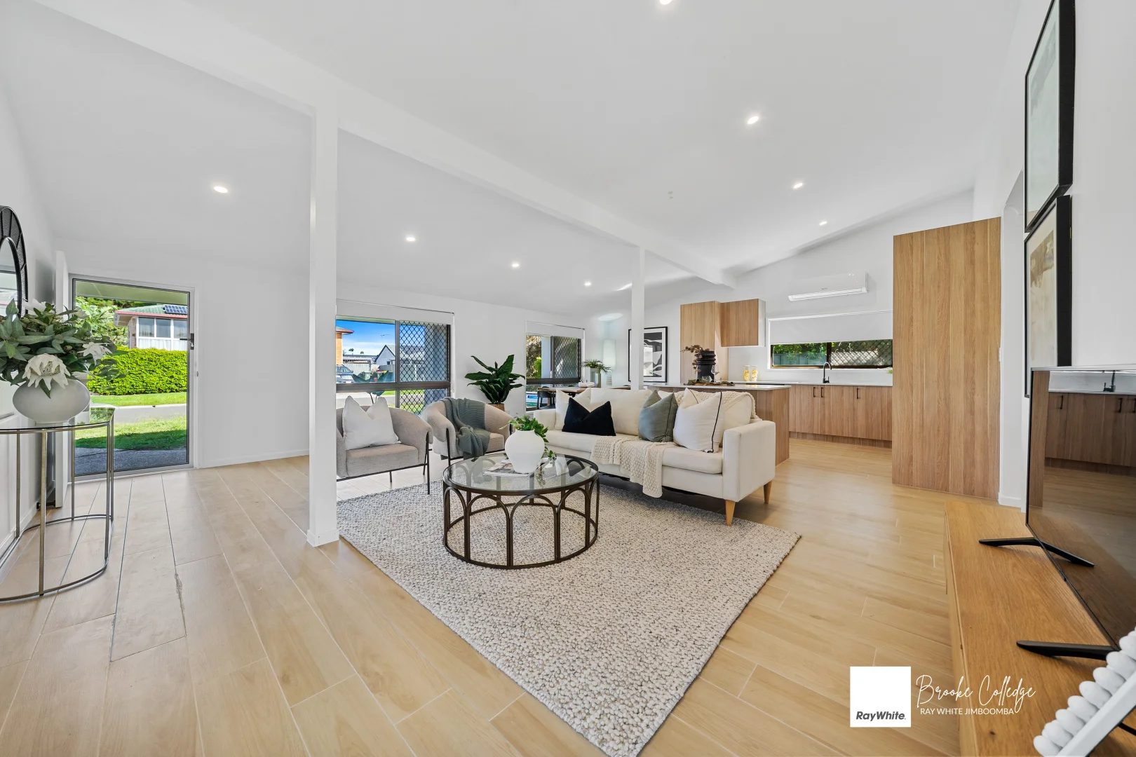 Additional image 4 of 15 Glendevon Crescent, Mount Warren Park QLD 4207