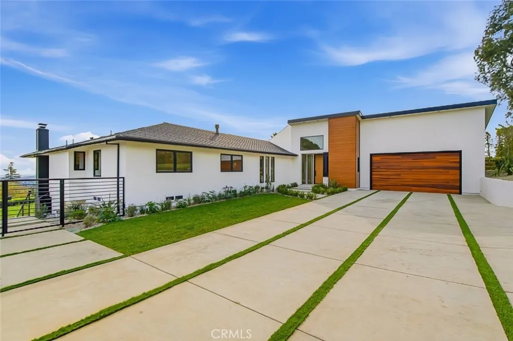 1764 E Loma Alta Dr, Altadena, CA 91001 photo 2