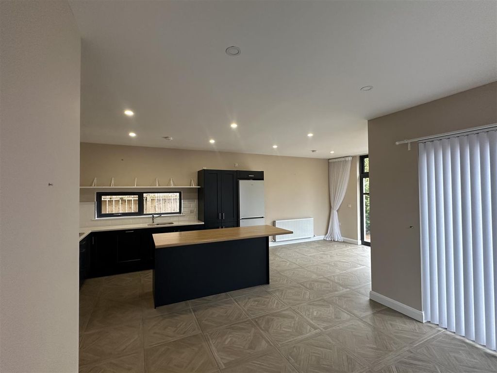 Additional image 4 of 4 bed detached house to rentRockland View, Ballyclare BT39