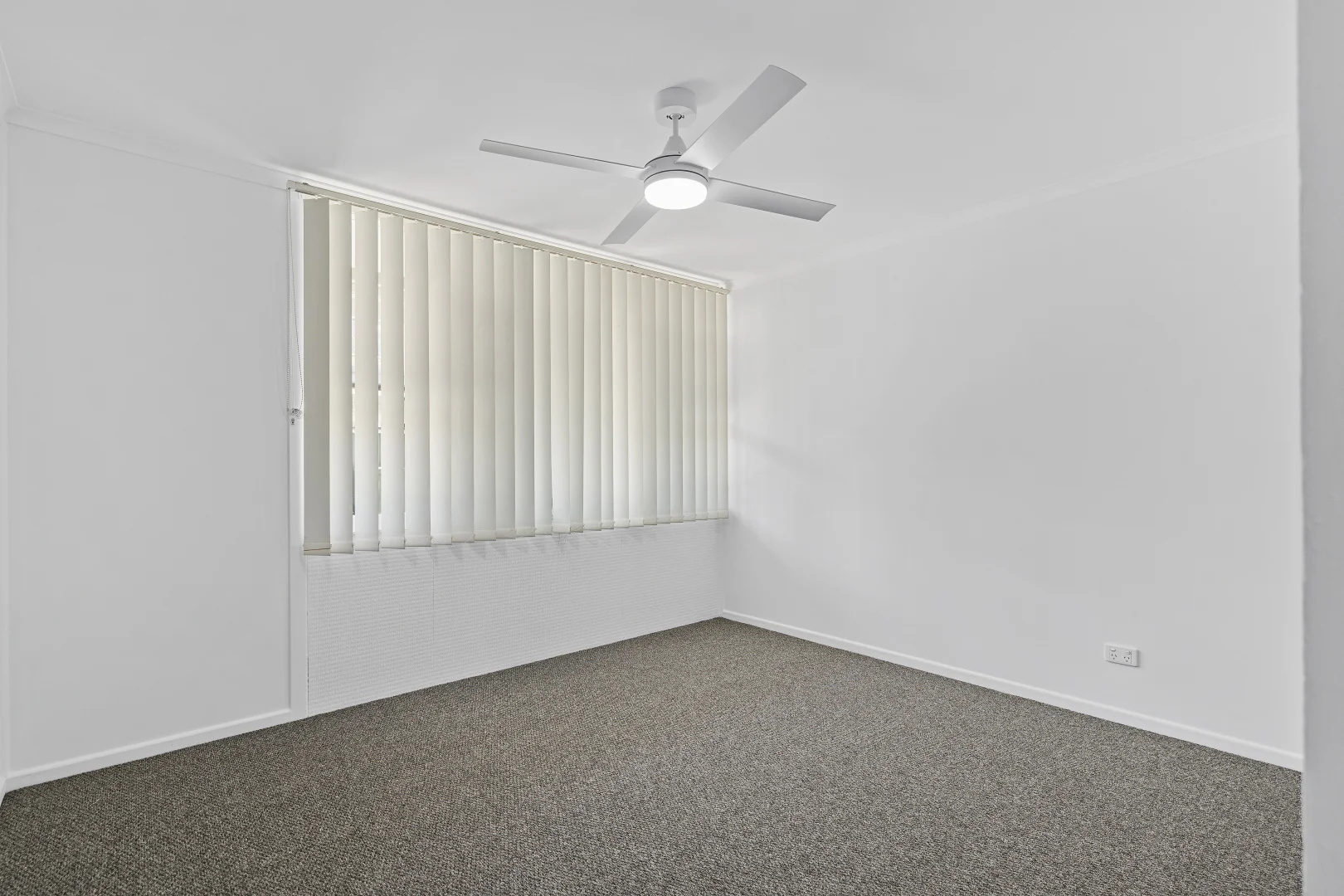 Additional image 11 of 3/151 Frank Street, Labrador QLD 4215
