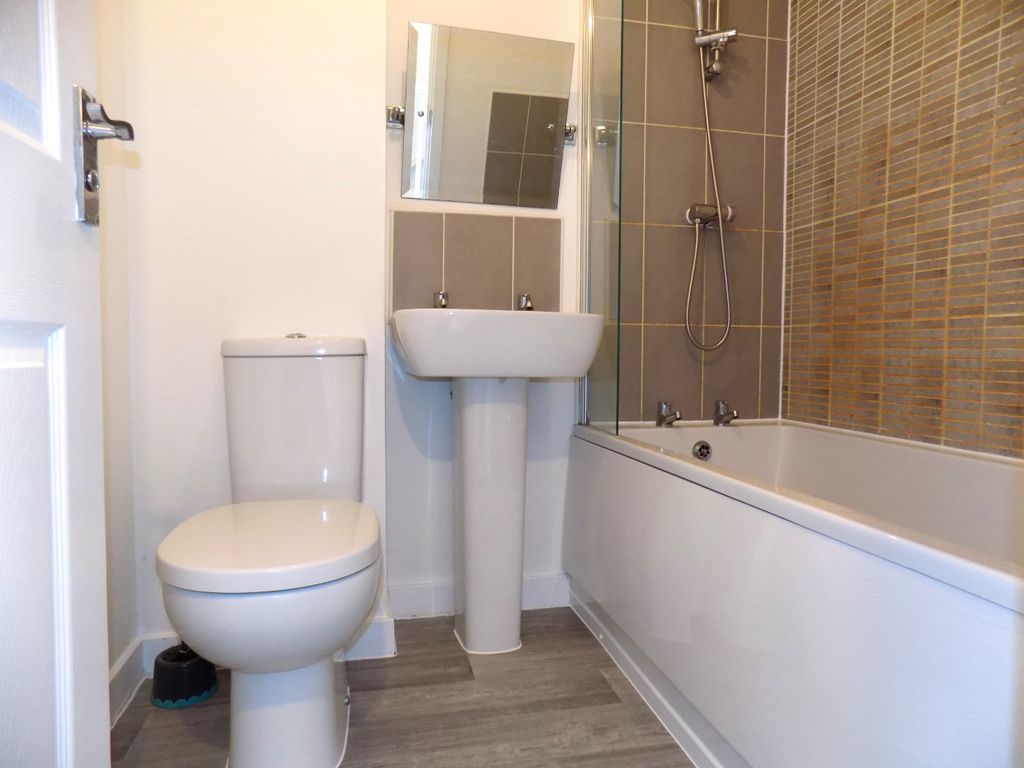 Additional image 15 of 3 bed town house to rentRegal Walk, Bridgwater TA6