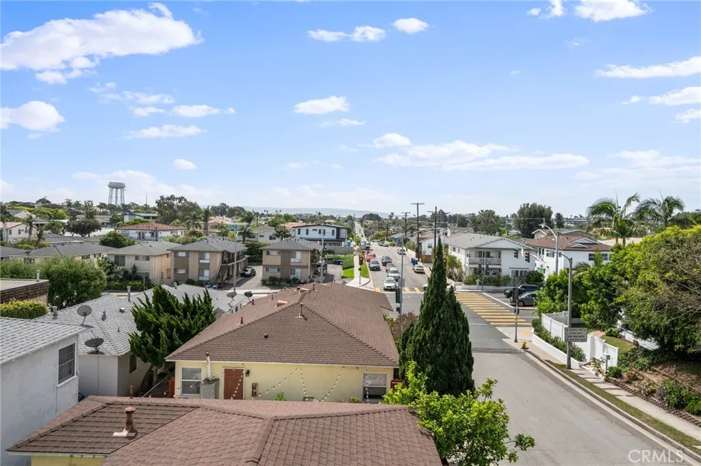 Additional image 72 of 1300 12th Street Unit E, Manhattan Beach, CA 90266