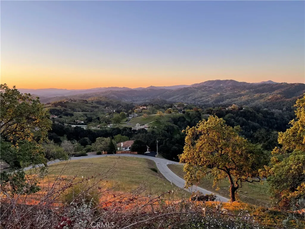 13305 Santa Ana Rd, Atascadero, CA 93422