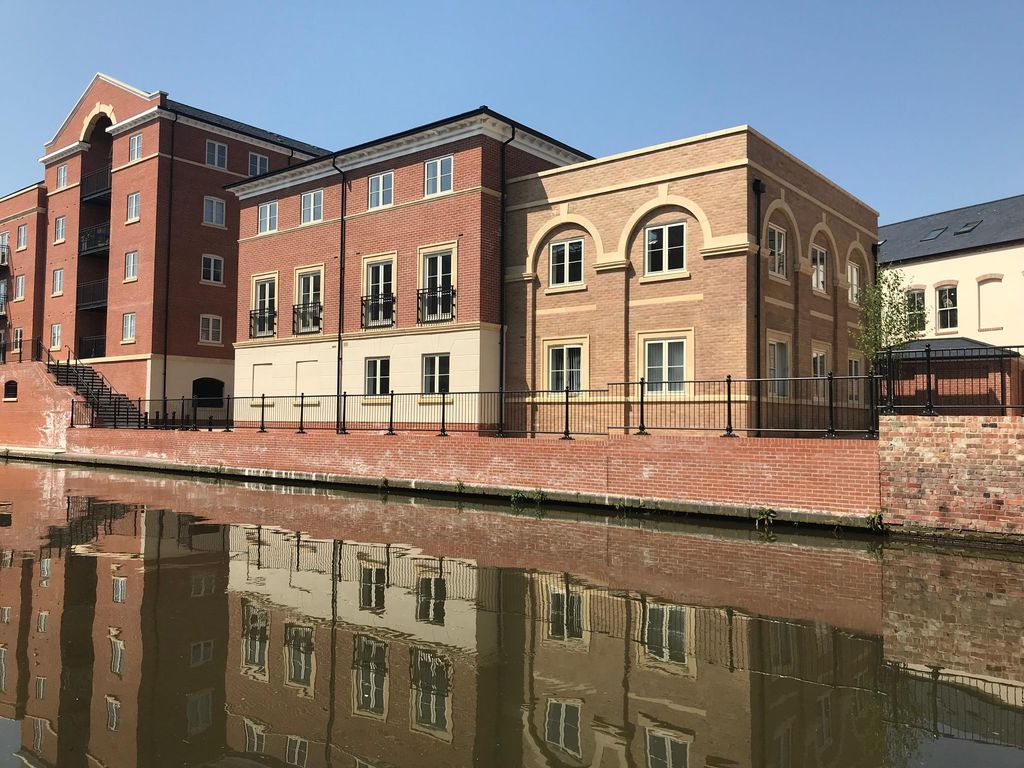 2 bed flat to rentPrinces Drive, Worcester WR1