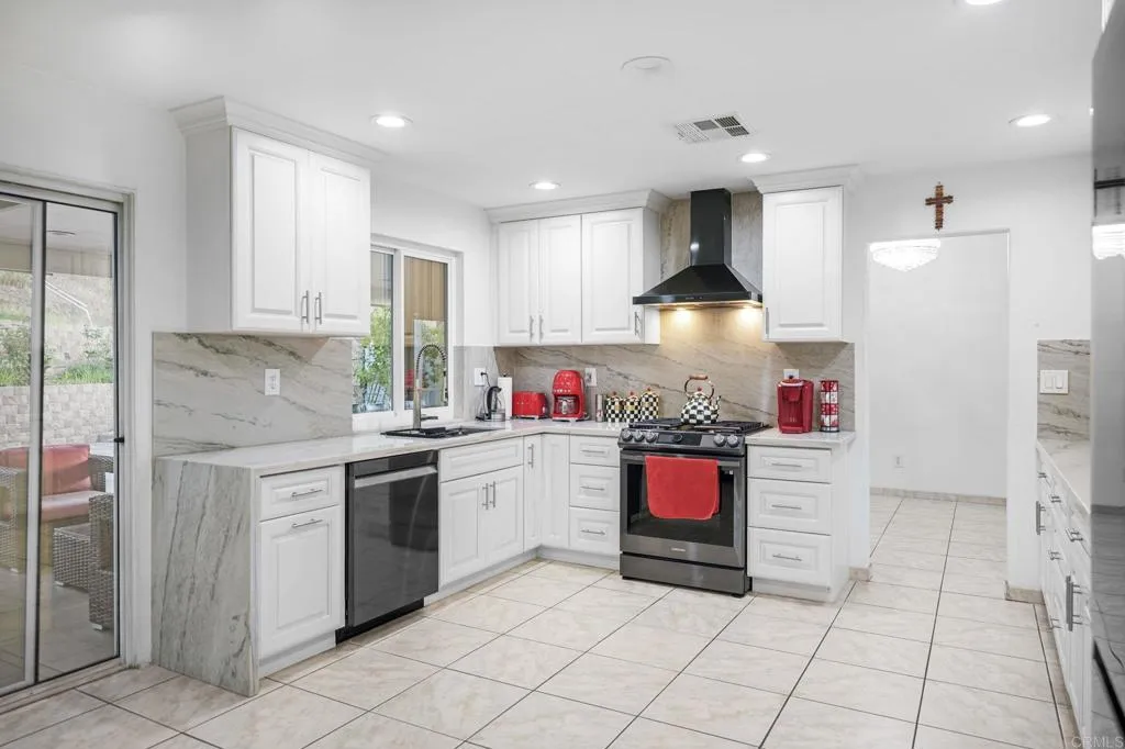 Additional image 70 of 8339 E County Dr, El Cajon, CA 92021