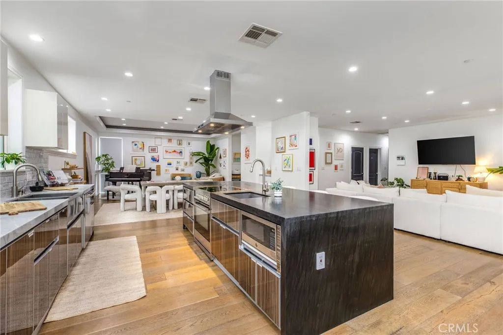 Additional image 8 of 11645 Woodbridge Street, Studio City, CA 91604