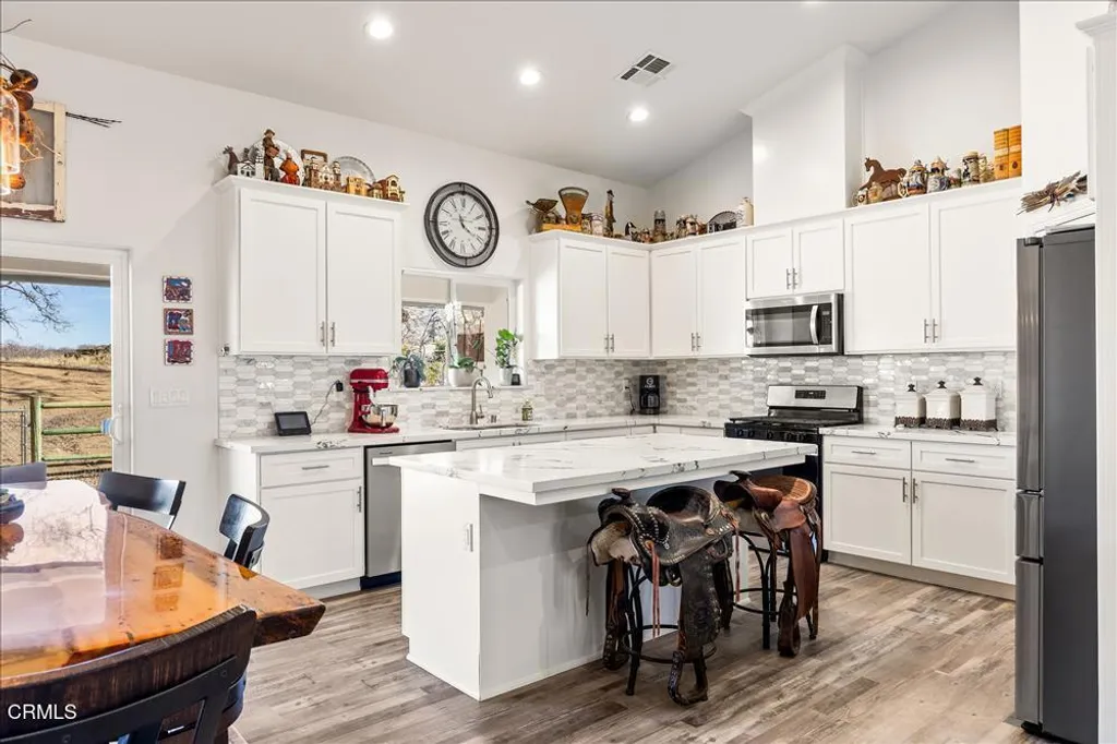 Additional image 9 of 17600 Ascot Court, Tehachapi, CA 93561