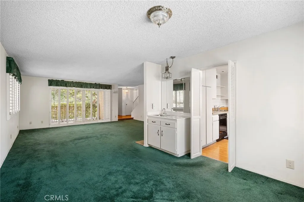 Additional image 10 of 9555 Via Venezia, Burbank, CA 91504