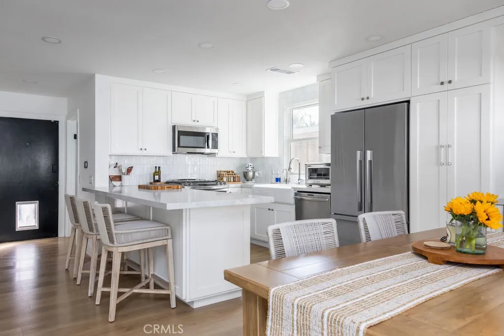 1631 Irvine Ave Unit F, Costa Mesa, CA 92627