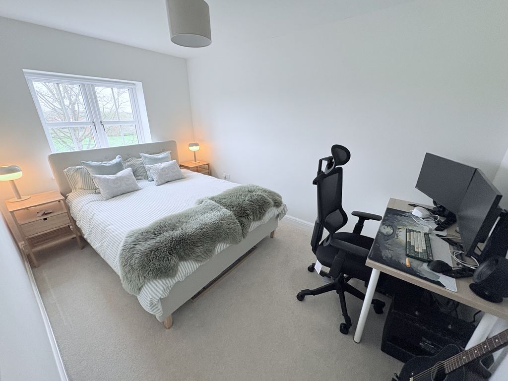 Additional image 6 of 3 bed semi-detached house to rentJobson Avenue, Beverley HU17