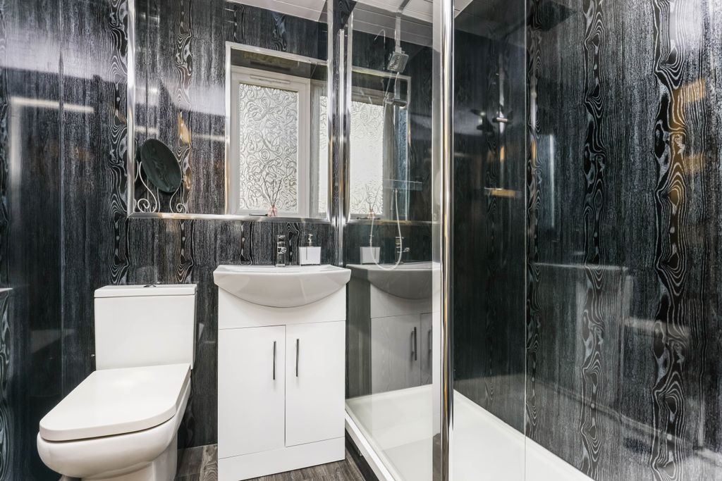Additional image 9 of 1 bed flat to rentDumbarton Road, Glasgow G14