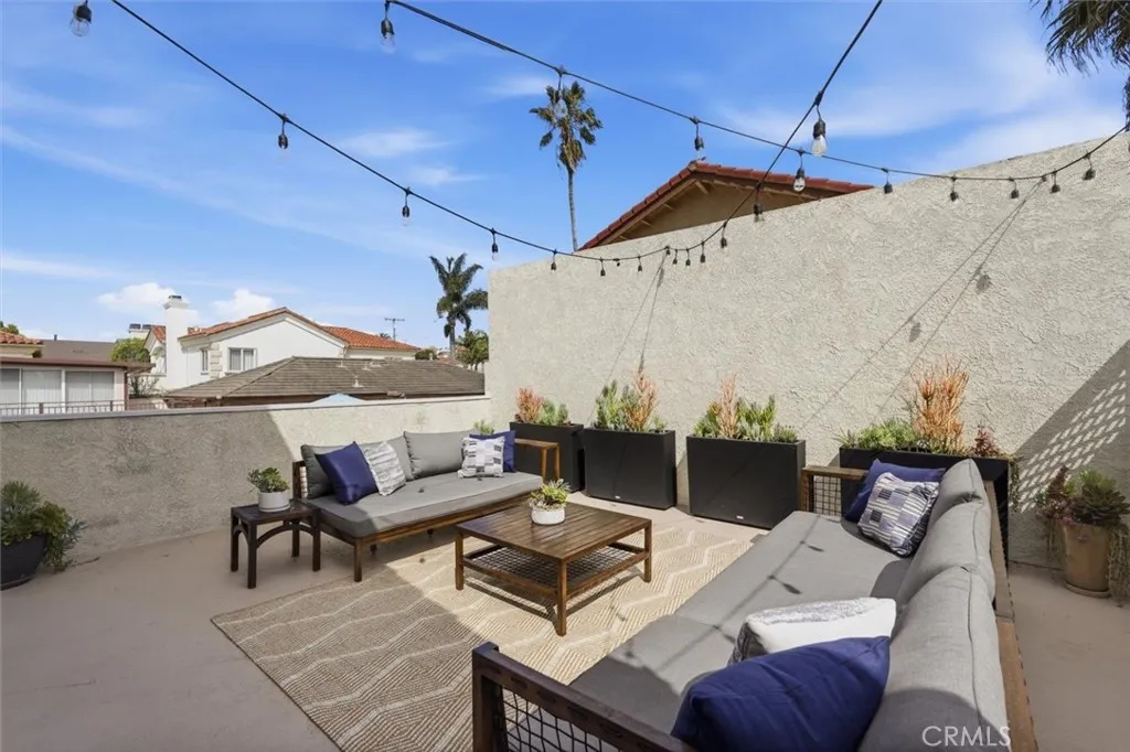 Additional image 116 of 2220 Clark Ln #B, Redondo Beach, CA 90278