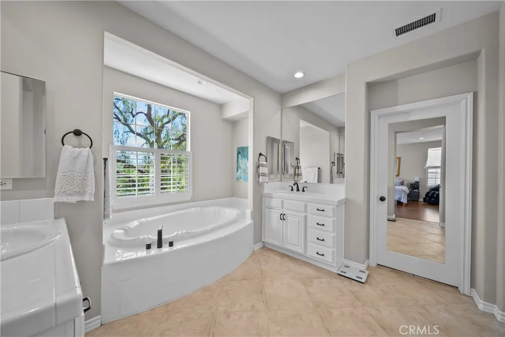 Additional image 50 of 23912 Lakeside Road, Valencia, CA 91355