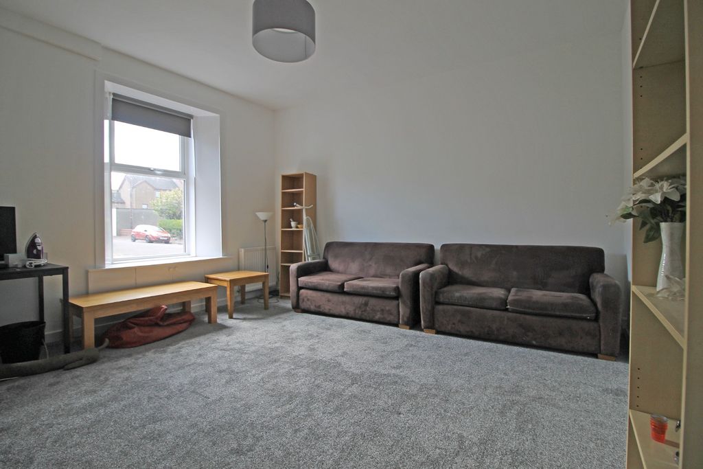 Additional image 2 of 3 bed flat to rentJames Street, Riverside, Stirling FK8