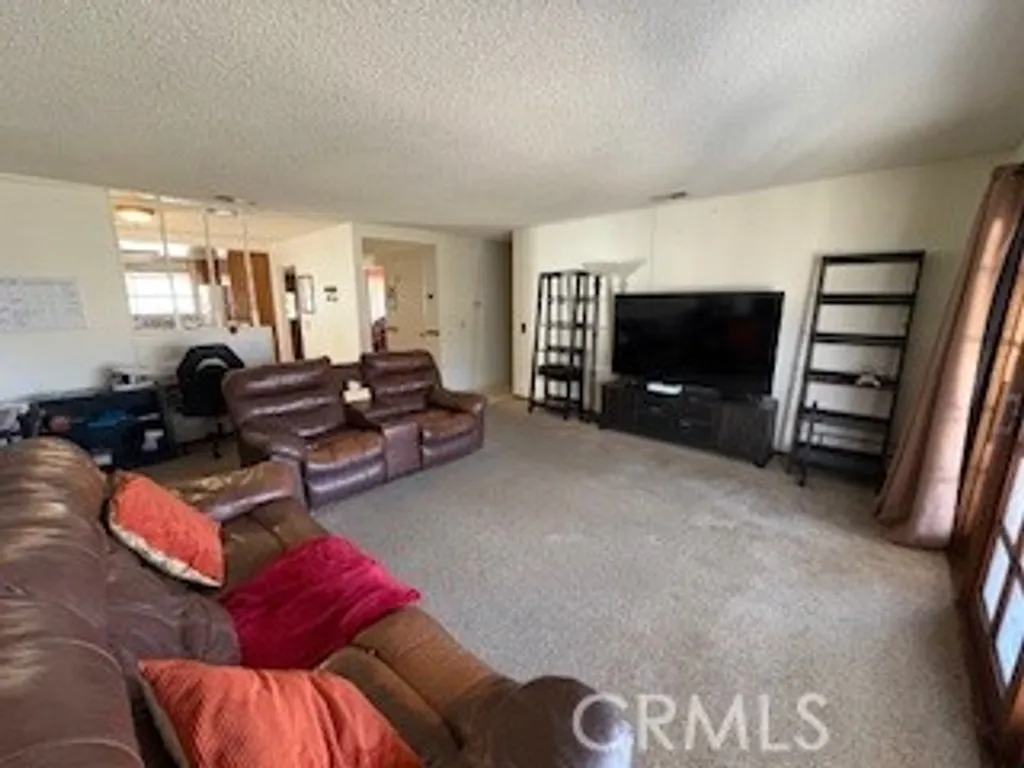 Additional image 8 of 3912 Del Rey Dr, San Bernardino, CA 92404