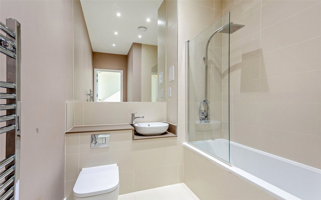 Additional image 11 of 4 bed terraced house to rentWhitelocks Drive, Trumpington, Cambridge, Cambridgeshire CB2