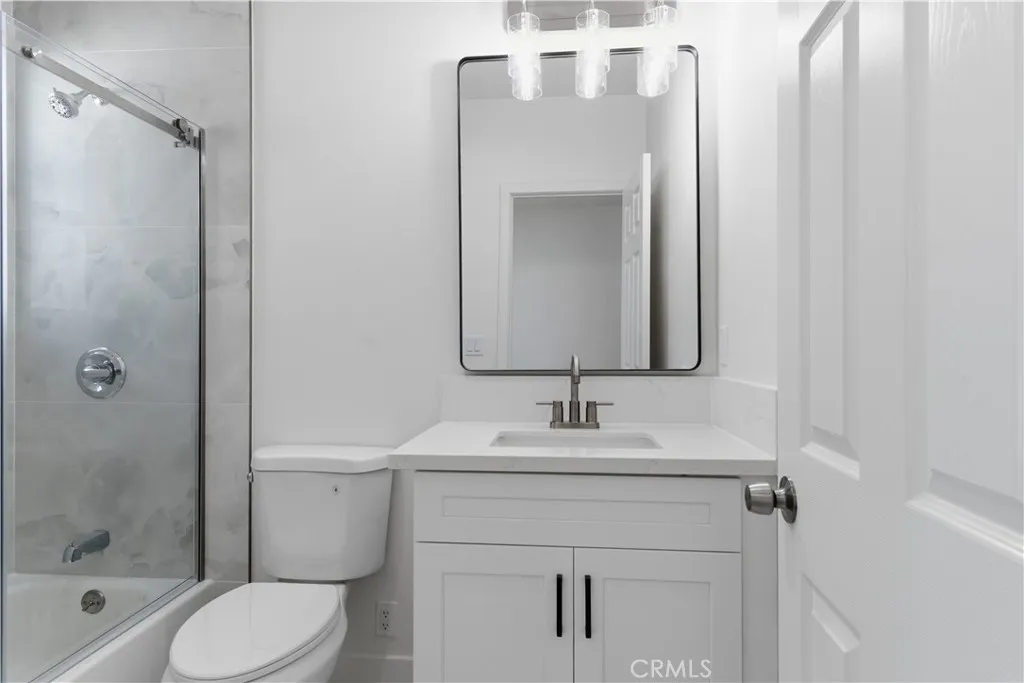 Additional image 22 of 3972 Hubert Avenue, Los Angeles, CA 90008