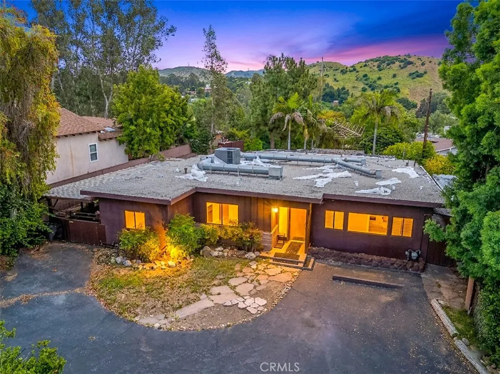 Additional image 2 of 10408 McBroom St., Sunland, CA 91040