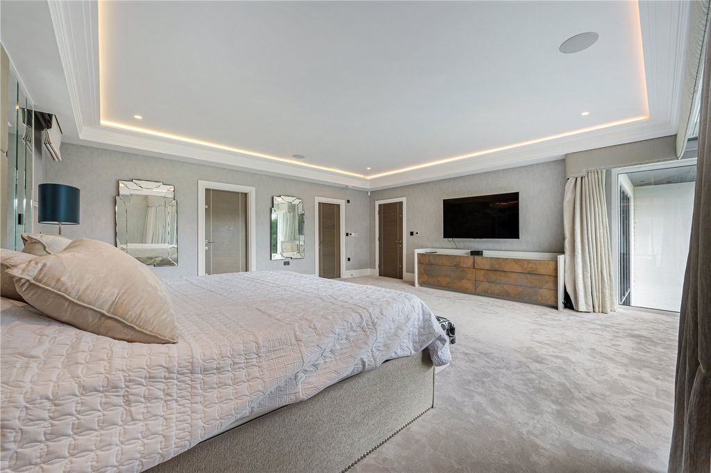 Additional image 15 of 5 bed detached house to rentBrooks Drive, Hale Barns, Altrincham WA15