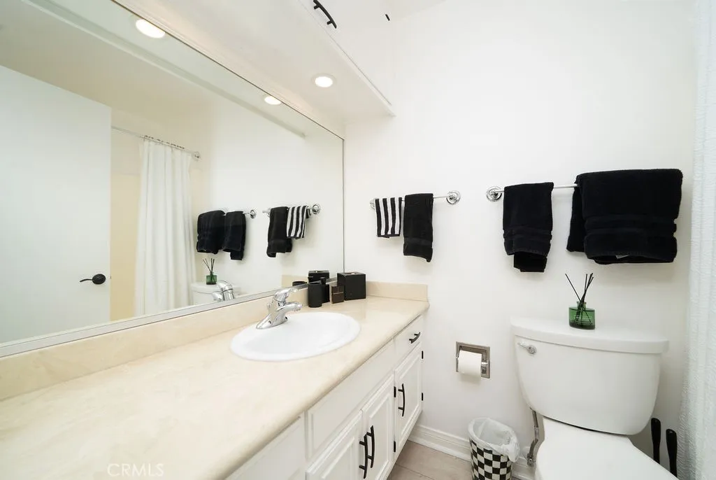 Additional image 81 of 101 Scholz Plaza Ph 16, Newport Beach, CA 92663