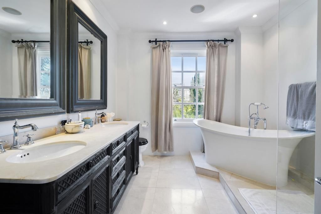 Additional image 6 of 6 bed detached house to rentManor House Drive, Burwood Park, Walton On Thames, Surrey KT12