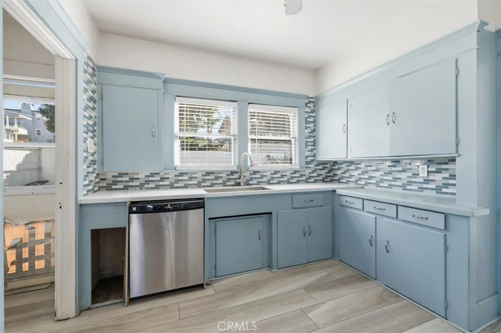 Additional image 5 of 610 Carnelian St, Redondo Beach, CA 90277