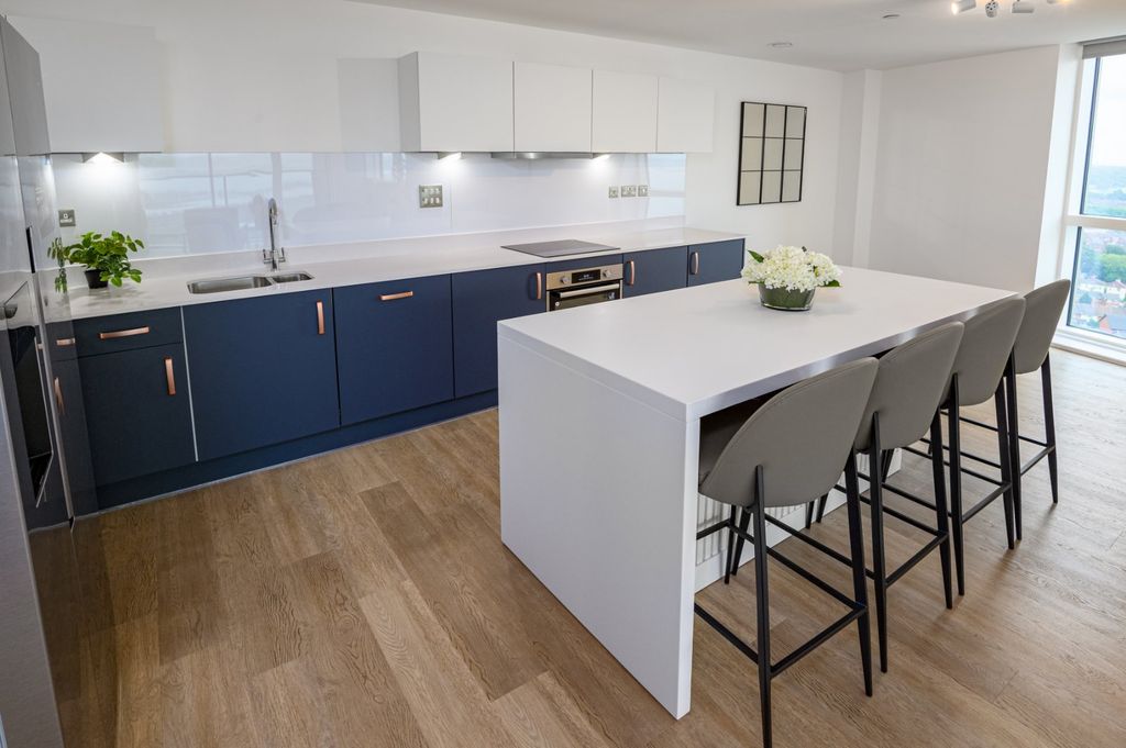 Additional image 6 of 2 bed flat to rentCentenary Plaza, Southampton SO19